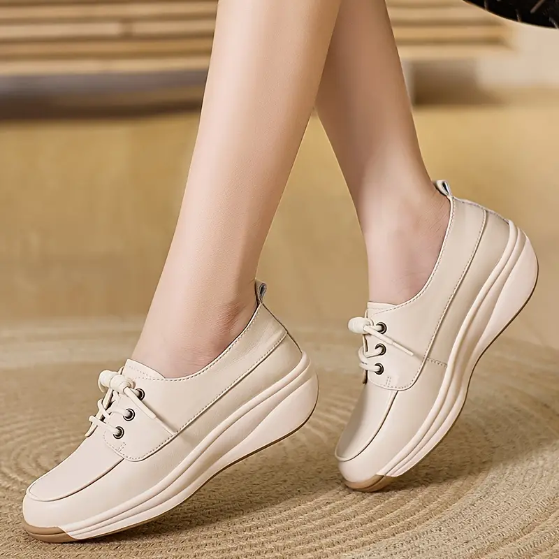 DIVACOMFORT™ LIGHTWEIGHT SNEAKERS WITH SOFT SOLE - Image 10