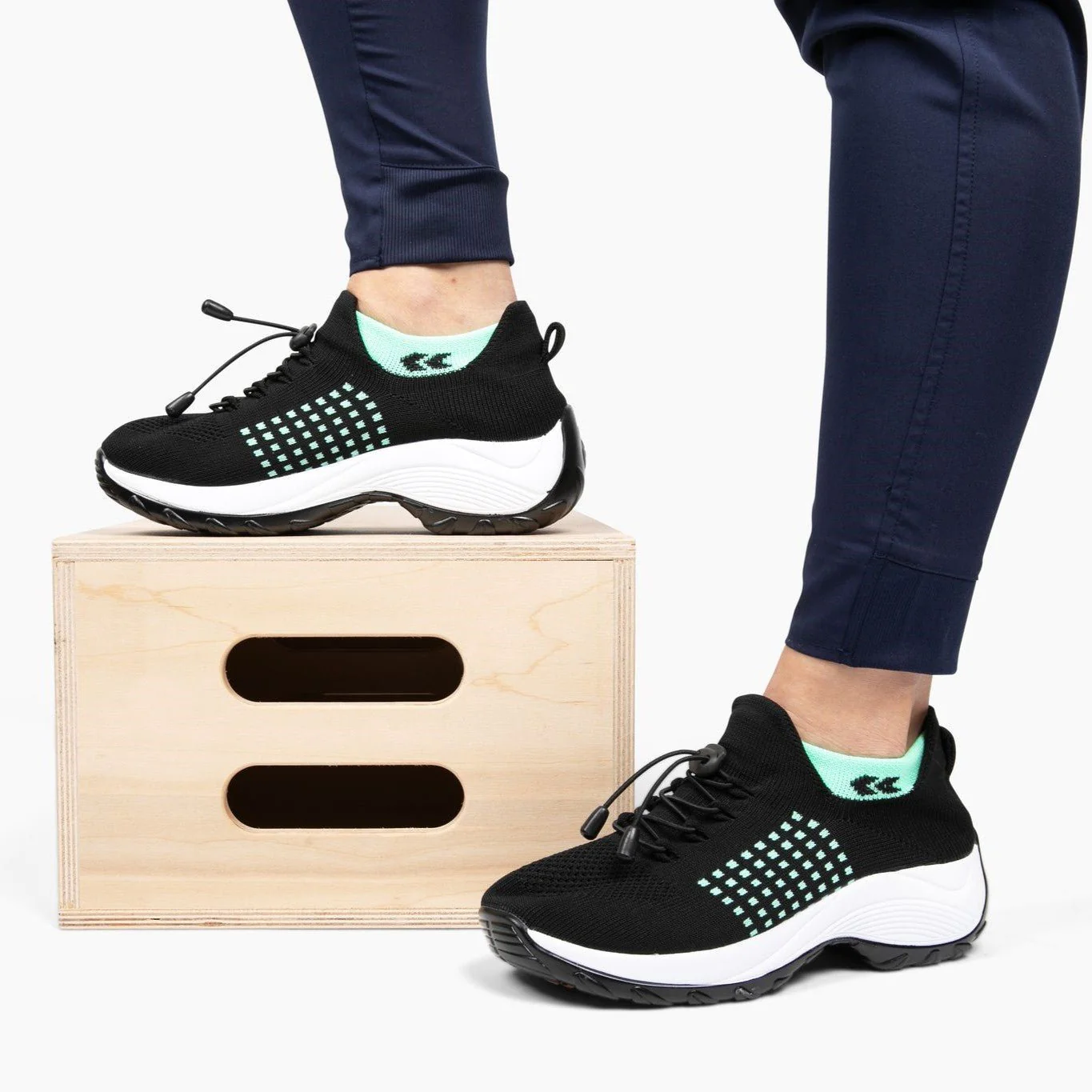 EMILY™ ORTHOPEDIC SNEAKERS WITH STRETCHABLE CUSHION - Image 11